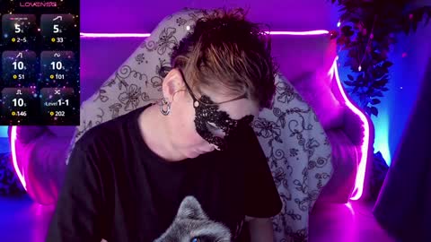 gloriagrays online show from January 23, 7:29 pm