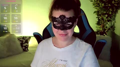 gloriagrays online show from October 31, 8:02 pm