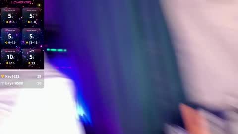 gloriagrays online show from January 4, 3:17 pm