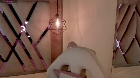 M A R T I N A  online show from February 4, 12:08 pm