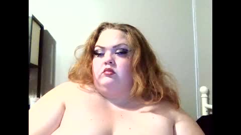 godessisabella online show from October 19, 9:00 am