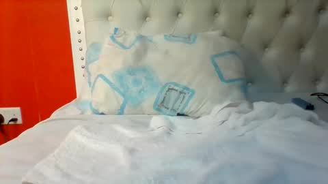 goldenmusexo online show from June 6, 1:12 am