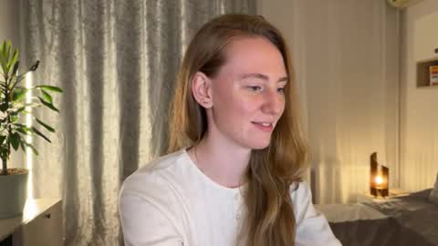 Polly online show from December 21, 1:59 pm