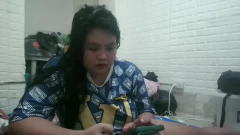 Snapshot of gorgeousselenaxx chatting on March 1, 6:13 am gorgeousselenaxx online show from March 1, 6:13 am