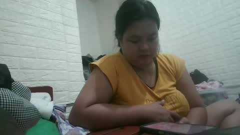 Snapshot of gorgeousselenaxx chatting on February 24, 2:17 am gorgeousselenaxx online show from February 24, 2:17 am