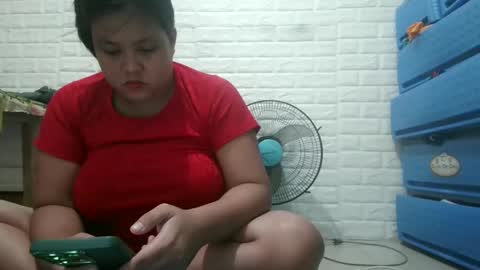 Snapshot of gorgeousselenaxx chatting on January 4, 7:03 am gorgeousselenaxx online show from January 4, 7:03 am