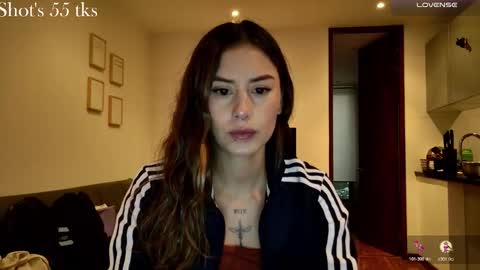 Snapshot of greta_miss chatting on November 1, 6:45 pm Emmy online show from November 1, 6:45 pm