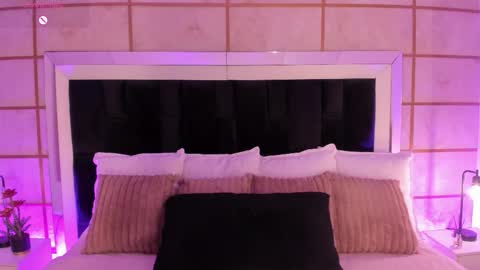 Greta Velvet  online show from February 6, 7:50 pm