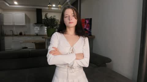 Anna online show from December 8, 5:07 am