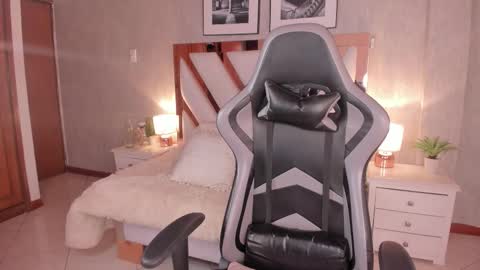 haathorx online show from September 22, 2:04 pm