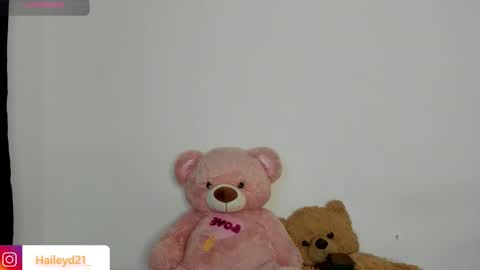 Hailey online show from February 27, 12:32 am