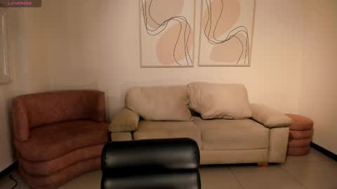 Hailey online show from February 23, 11:31 am