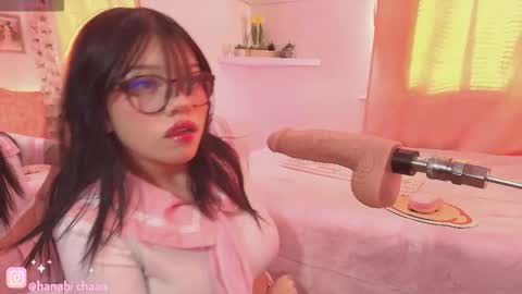 Snapshot of hanabi___ chatting on October 24, 1:18 pm   online show from October 24, 1:18 pm