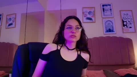 hanabie_ online show from February 11, 3:30 am