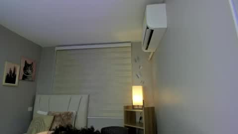 Hanna Lineros  online show from May 25, 12:26 pm