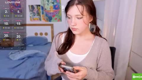 hanahwoods online show from November 22, 2:58 am