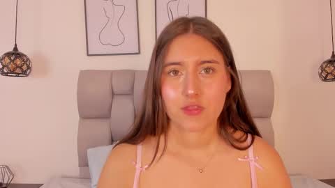 hanna__evans_ online show from September 26, 1:20 pm