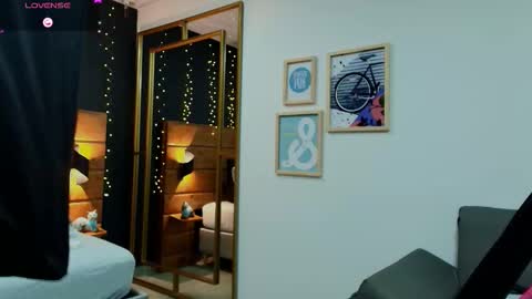 Hanna online show from March 3, 6:58 pm