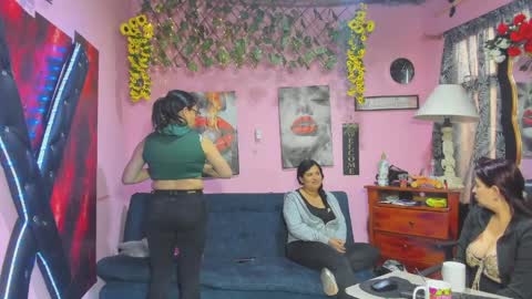 Hanna online show from April 1, 12:06 pm