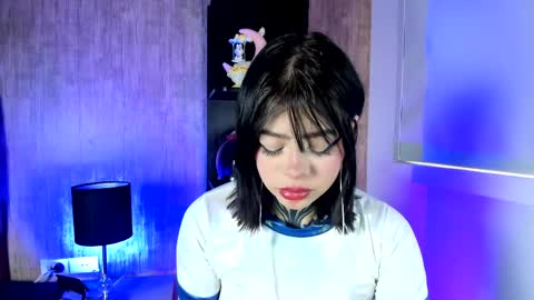 Hanna  online show from June 4, 2:43 pm