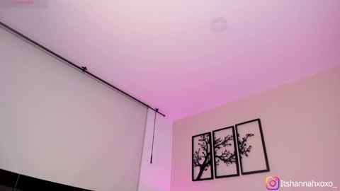 Hannah online show from October 23, 9:10 pm