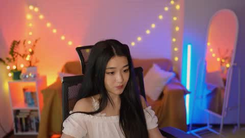 hannarosie online show from April 15, 7:58 pm