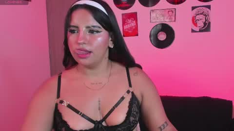 sofia online show from July 8, 8:11 pm