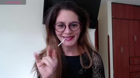 hanny_333 online show from December 21, 9:15 pm