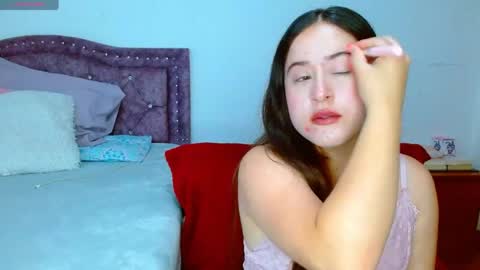 isabella   online show from June 4, 10:03 pm