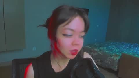 Snapshot of haribo_asmr chatting on January 14, 7:27 am Miss Hari online show from January 14, 7:27 am