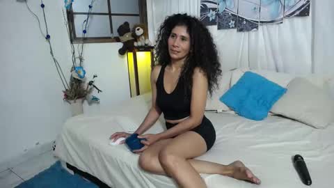 harley_quinns1 online show from January 24, 2:49 am