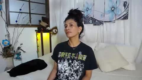 harley_quinns1 online show from January 13, 8:58 pm