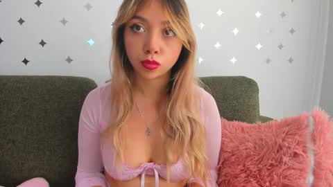 Sophia Blossom online show from March 12, 9:50 pm