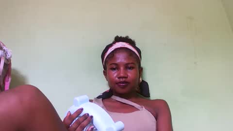 hasleyinah online show from March 19, 1:37 pm