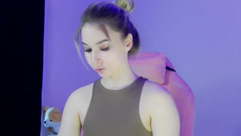 Anna online show from April 3, 6:00 am