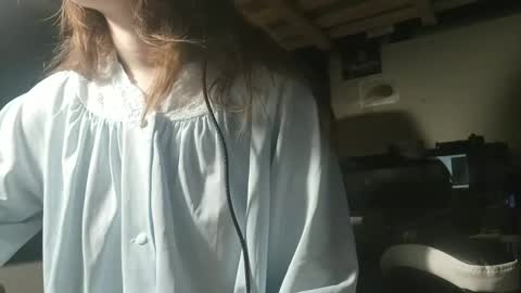 Snapshot of heartsyyy chatting on December 15, 6:07 am Sephira online show from December 15, 6:07 am