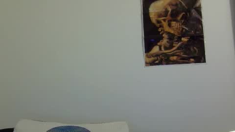 heatwavee online show from April 17, 1:30 am