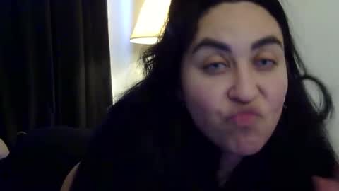 heatwavee online show from February 10, 8:56 pm