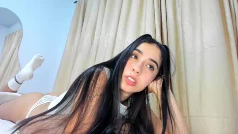 Alejandra online show from February 12, 12:05 am