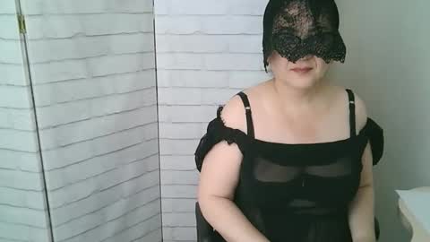 Helen online show from April 27, 5:04 am