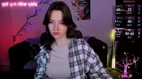 Helli online show from November 7, 8:14 pm