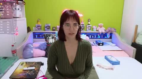 HeraLuna  online show from February 20, 9:37 pm