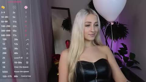 Elise online show from February 14, 2:24 am