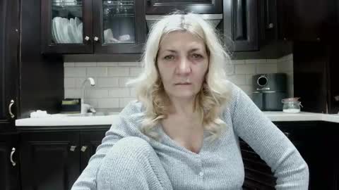 Heyheygrey online show from February 25, 5:22 pm