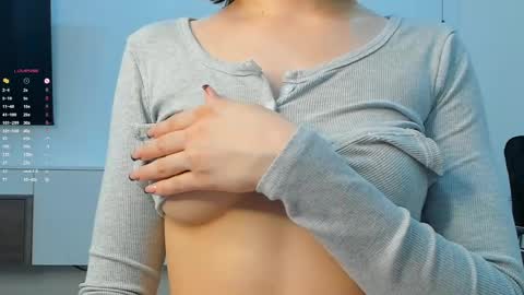 Laura online show from April 8, 5:48 pm