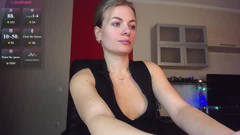 Lina online show from January 14, 9:47 am