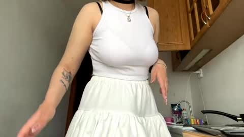 Julia online show from May 21, 7:17 am