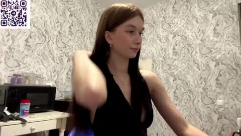 Hina online show from June 4, 10:58 pm