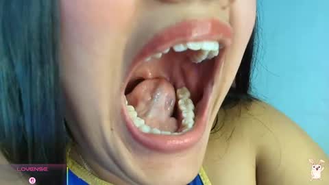 hinata online show from April 14, 9:26 pm