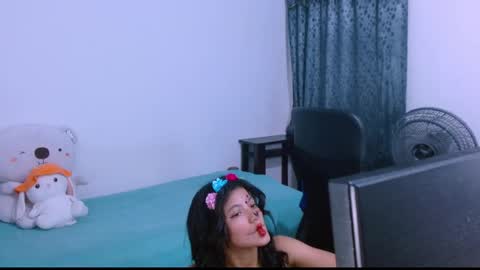      0600AM-1100AM - online show from November 1, 3:21 am